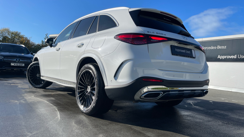 Mercedes-Benz GLC 300e 4Matic AMG Line Prem Plus 5dr 9G-Tronic Estate